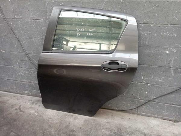 PORTE ARRIERE GAUCHE TOYOTA YARIS  - Vue 1